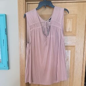 Buckle Women's Mauve Sleeveless Blouse